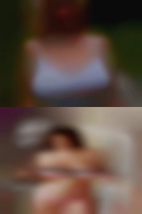 Music (guitarist black middle age woman naked here)!